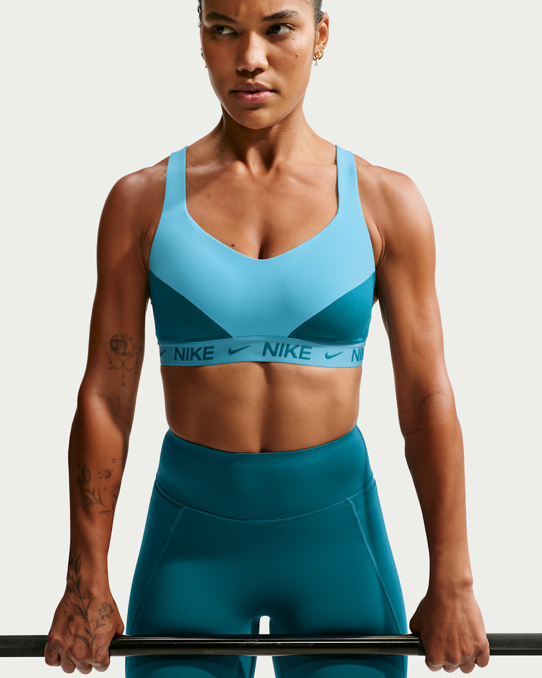 Nike Indy High-Support Women's Padded Adjustable Sports Bra - Baltic Blue/Bright Spruce