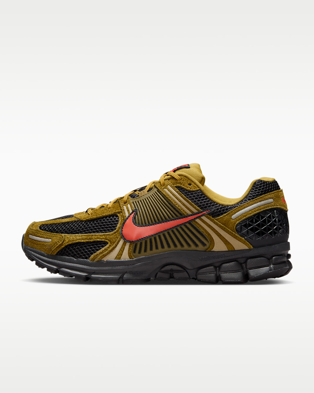 Nike Zoom Vomero 5 Premium Men's Shoes - Olive Flak/Black/Quantum Moss/Picante Red