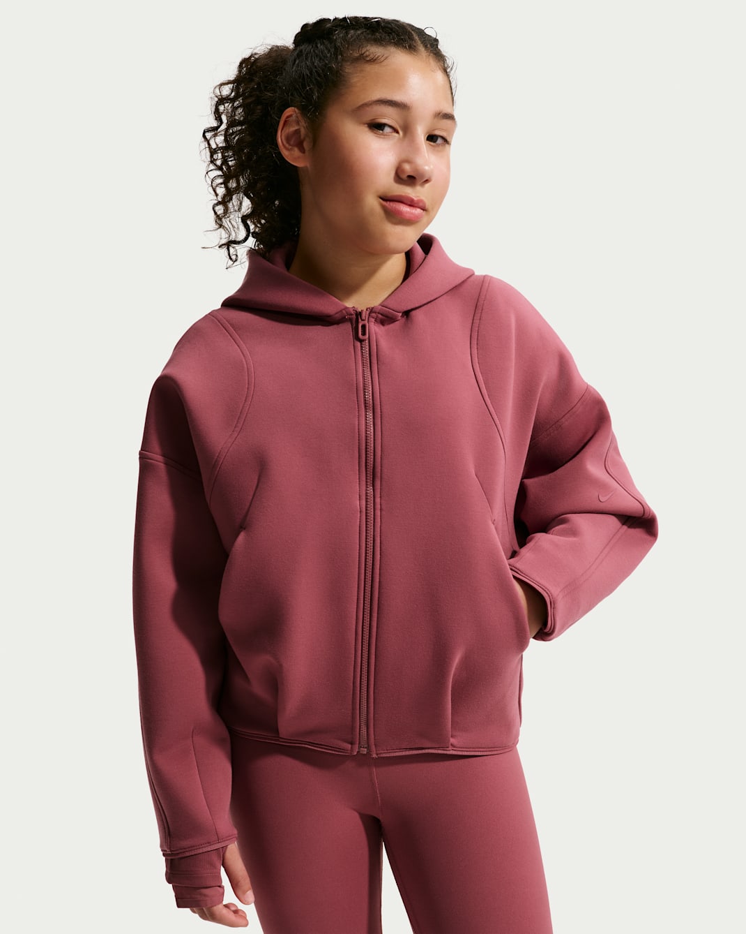 Stickad huvtröja Nike MAVN Therma-FIT med hel dragkedja för tjejer - Pink Smoke/Svart/Pink Smoke