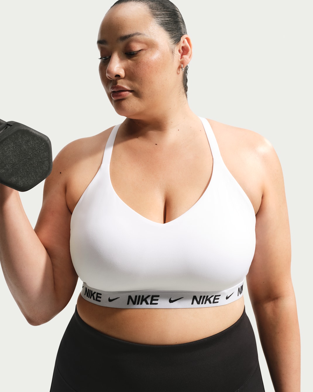 Brassière de sport réglable rembourrée à maintien léger Nike Indy pour femme (grande taille) - Blanc/Noir