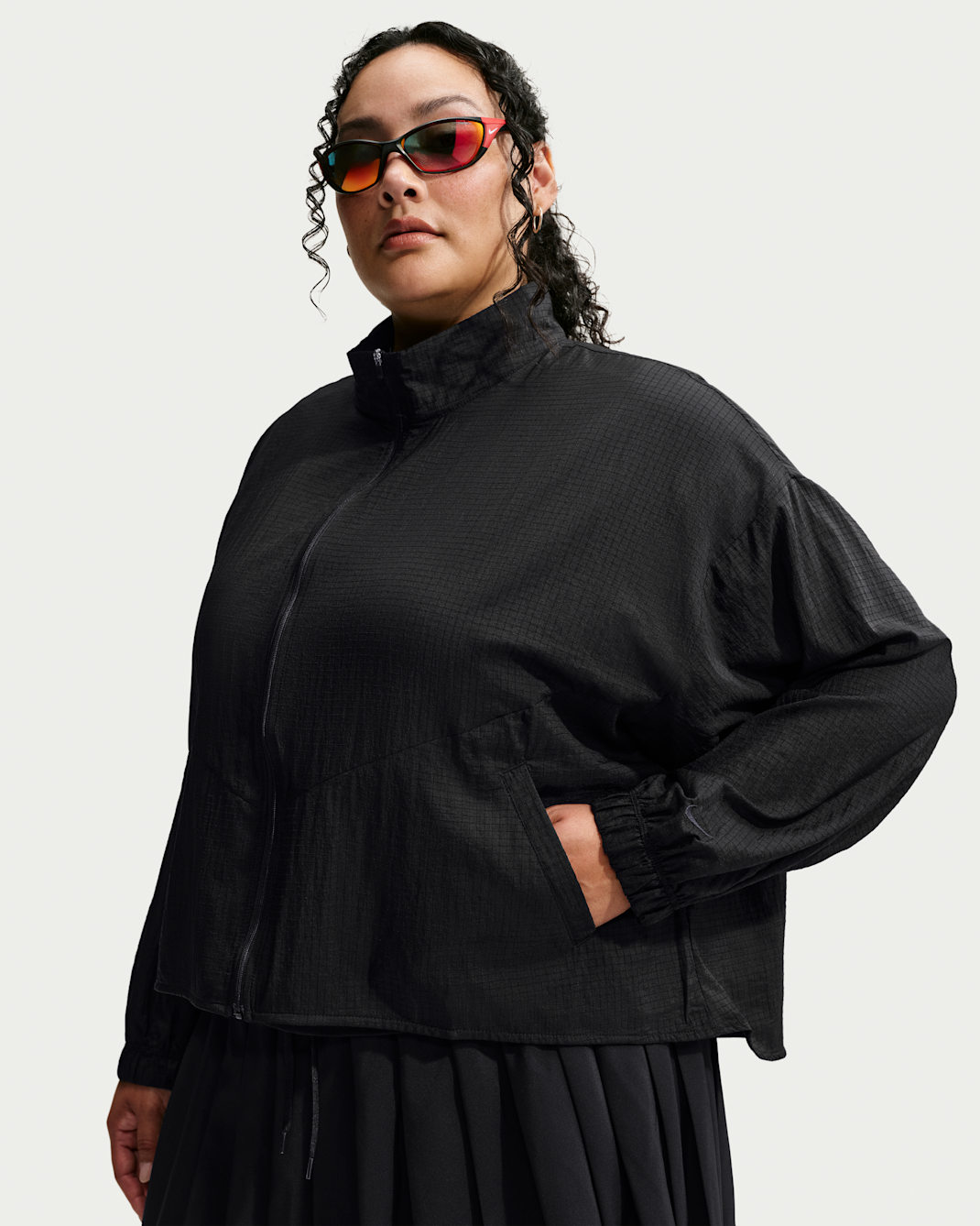 Nike Sportswear Women's Oversized Lightweight Ripstop Jacket (Plus size) - Black/Black