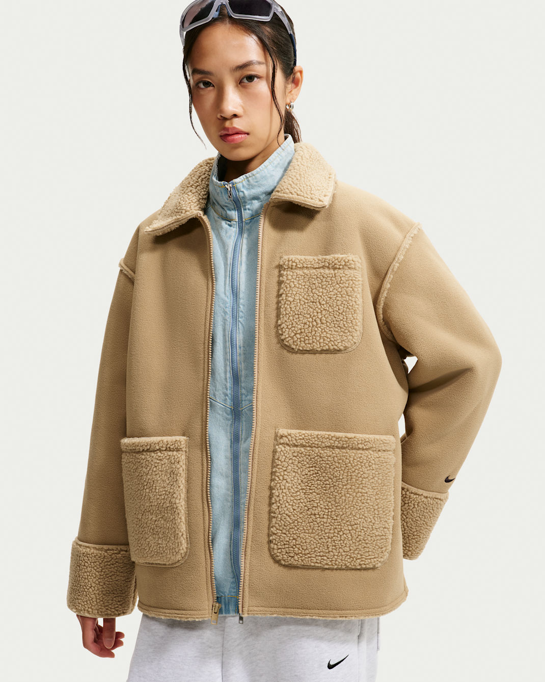 Nike Sportswear Women's Oversized Therma-FIT Chore Jacket - Parachute Beige/Black