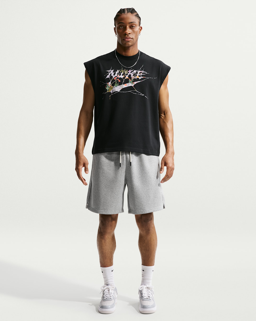 Nike Standard Issue Men's Therma-FIT 8" Brushed Fleece Basketball Shorts - Dark Grey Heather/Pale Ivory