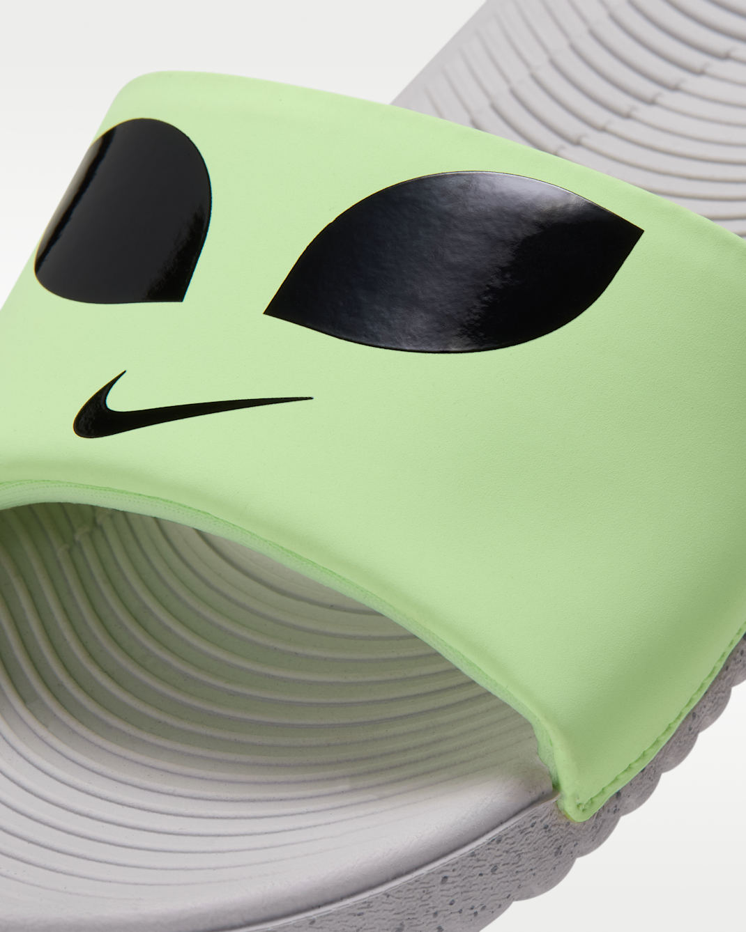 Nike Kawa SE "Alien" Big Kids' Slides