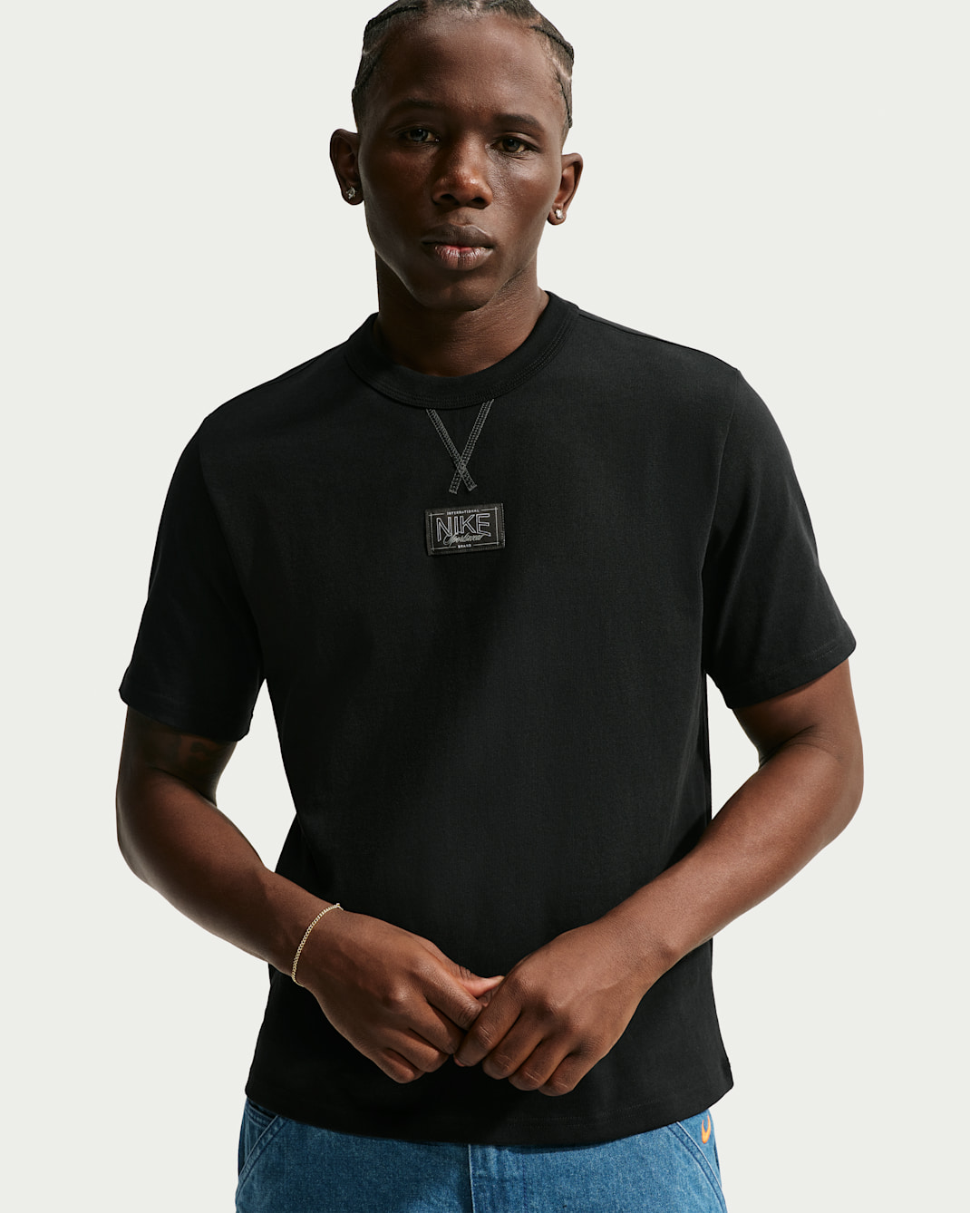 Nike Sportswear Premium Essentials T-Shirt - Black