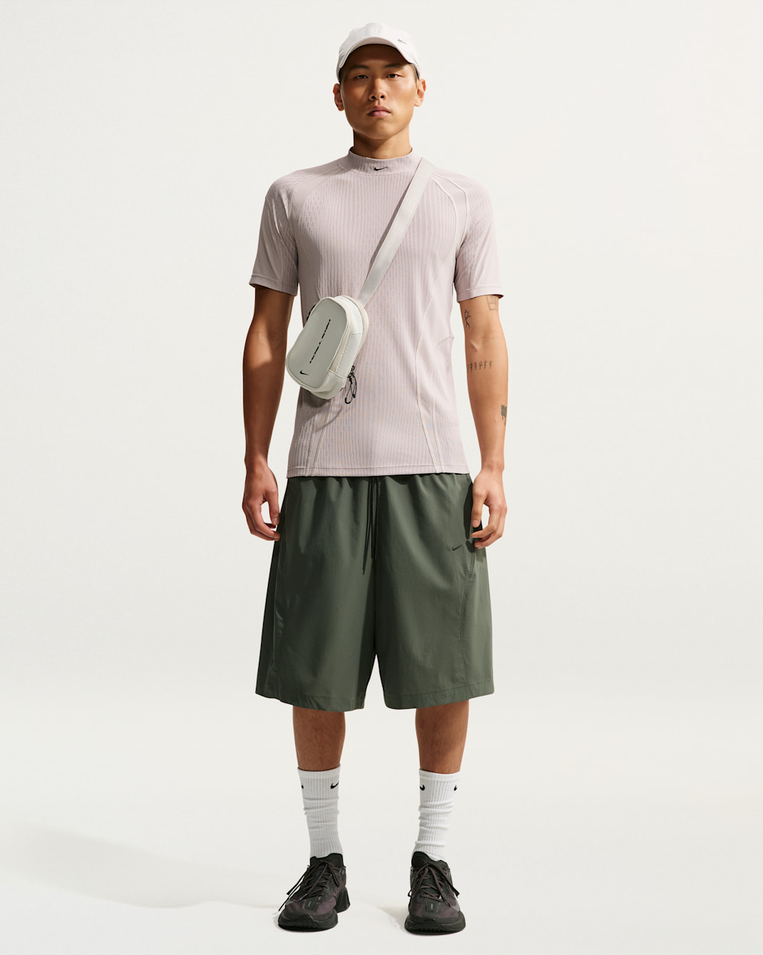 Nike Commute Nike Tech Crossbody Bag (1L)