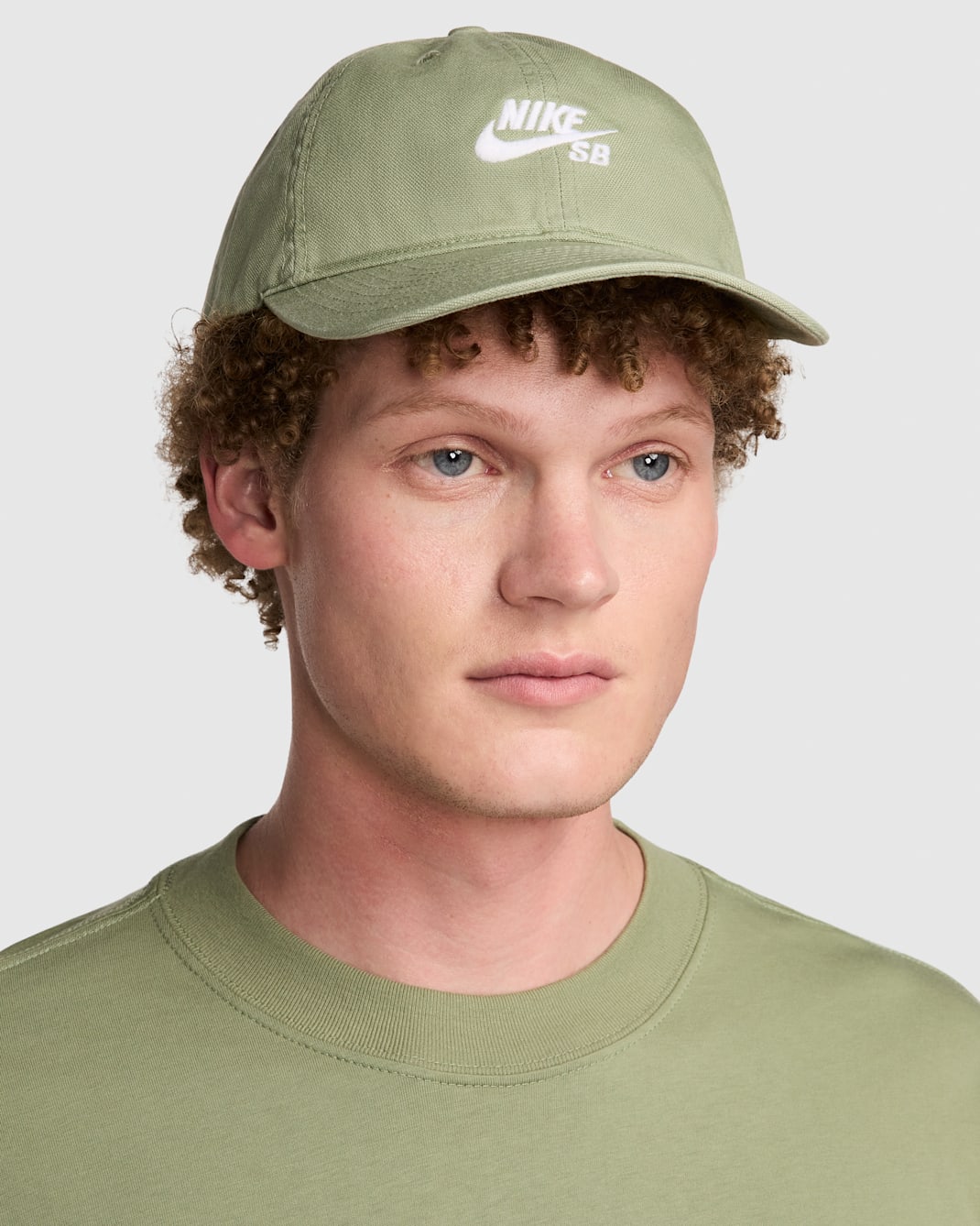Nike SB Club Unstructured Skate Cap - Oil Green/White