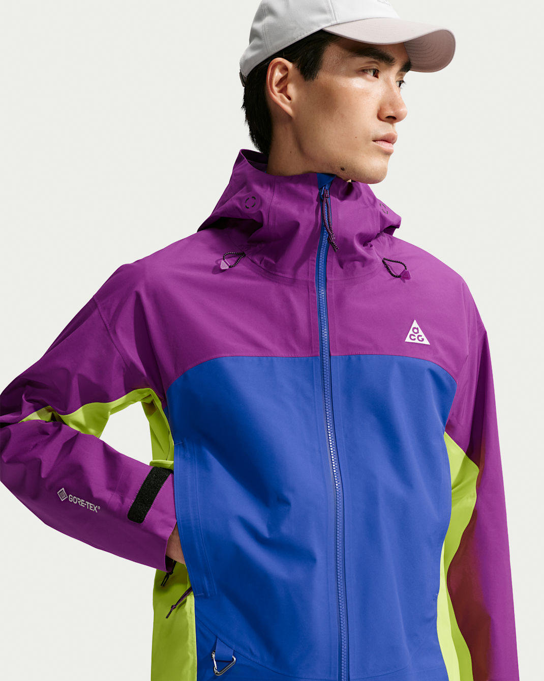 ACG 미저리 리지 남성 스톰 핏 ADV GORE-TEX 3L 재킷 - 볼드 베리/하이퍼 로얄/레몬 베넘/서밋 화이트