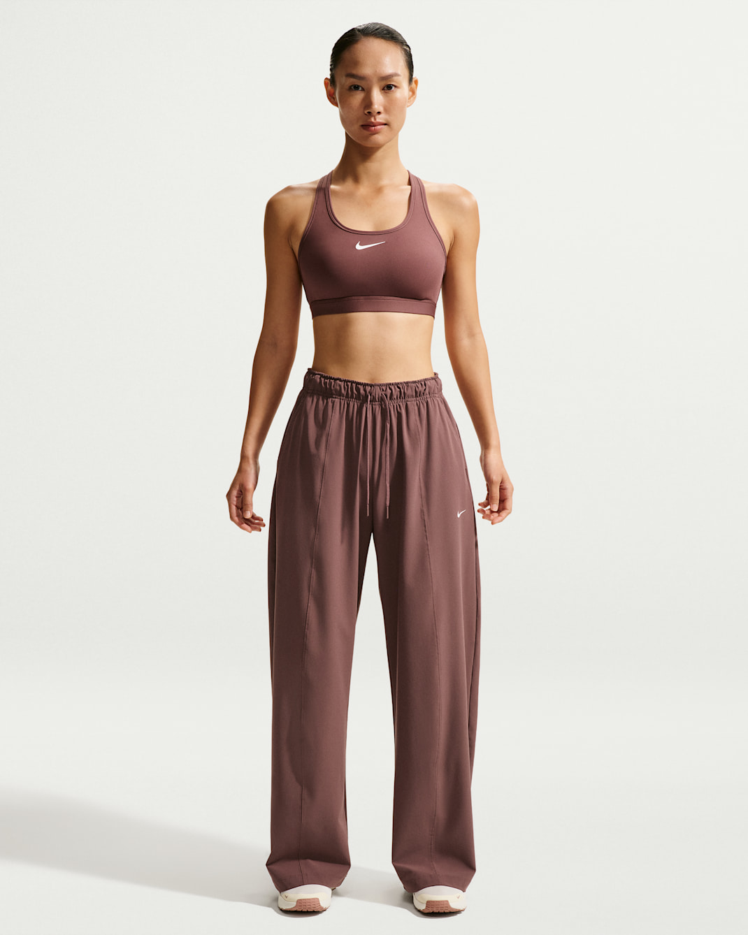 나이키 원 여성 드라이 핏 우븐 와이드 레그 팬츠 - 타투/화이트