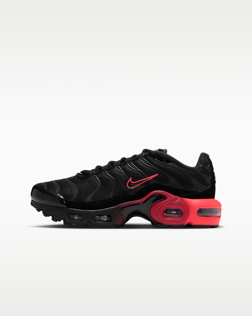 Nike Air Max Plus Older Kids' Shoes - Black/Bright Crimson/Black/Black