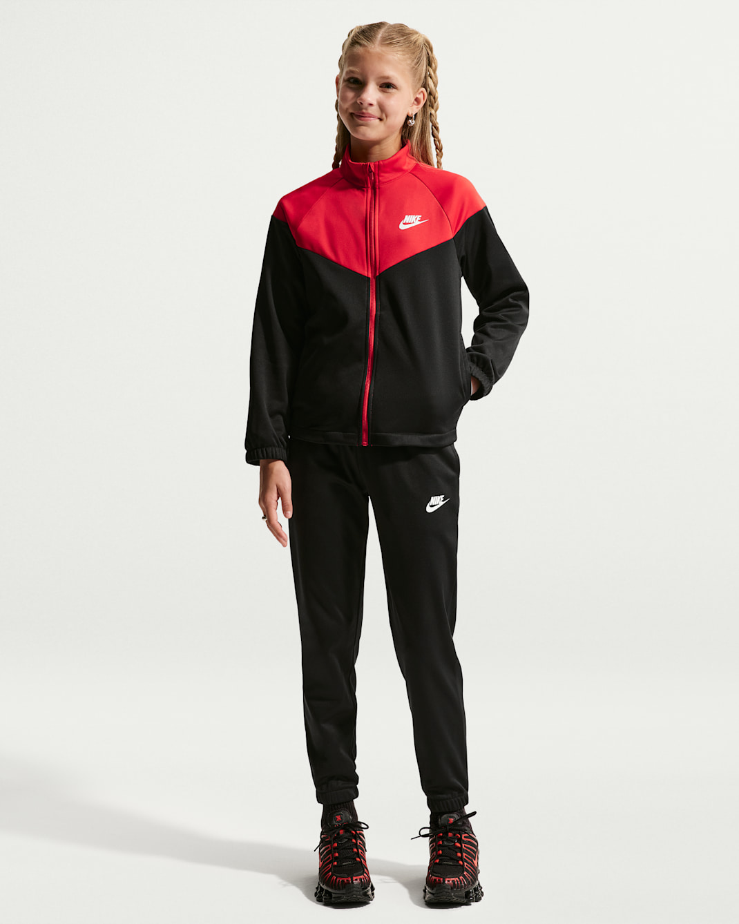 Conjunto deportivo Dri-FIT para niños talla grande Nike Sportswear - Negro/Rojo universitario/Blanco