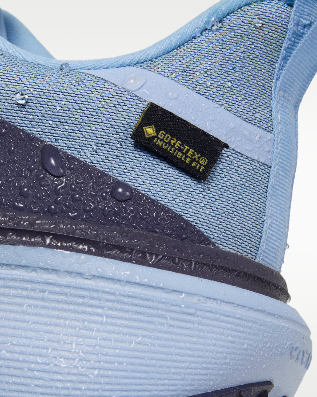Nike Pegasus 42 GORE-TEX Men's Waterproof Road Running Shoes