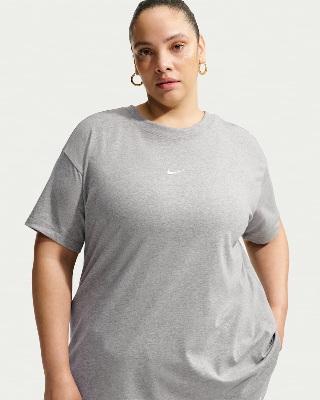 Nike Sportswear Classic Women's Oversized Short-Sleeve T-Shirt (Plus Size) - Dark Grey Heather/Sail