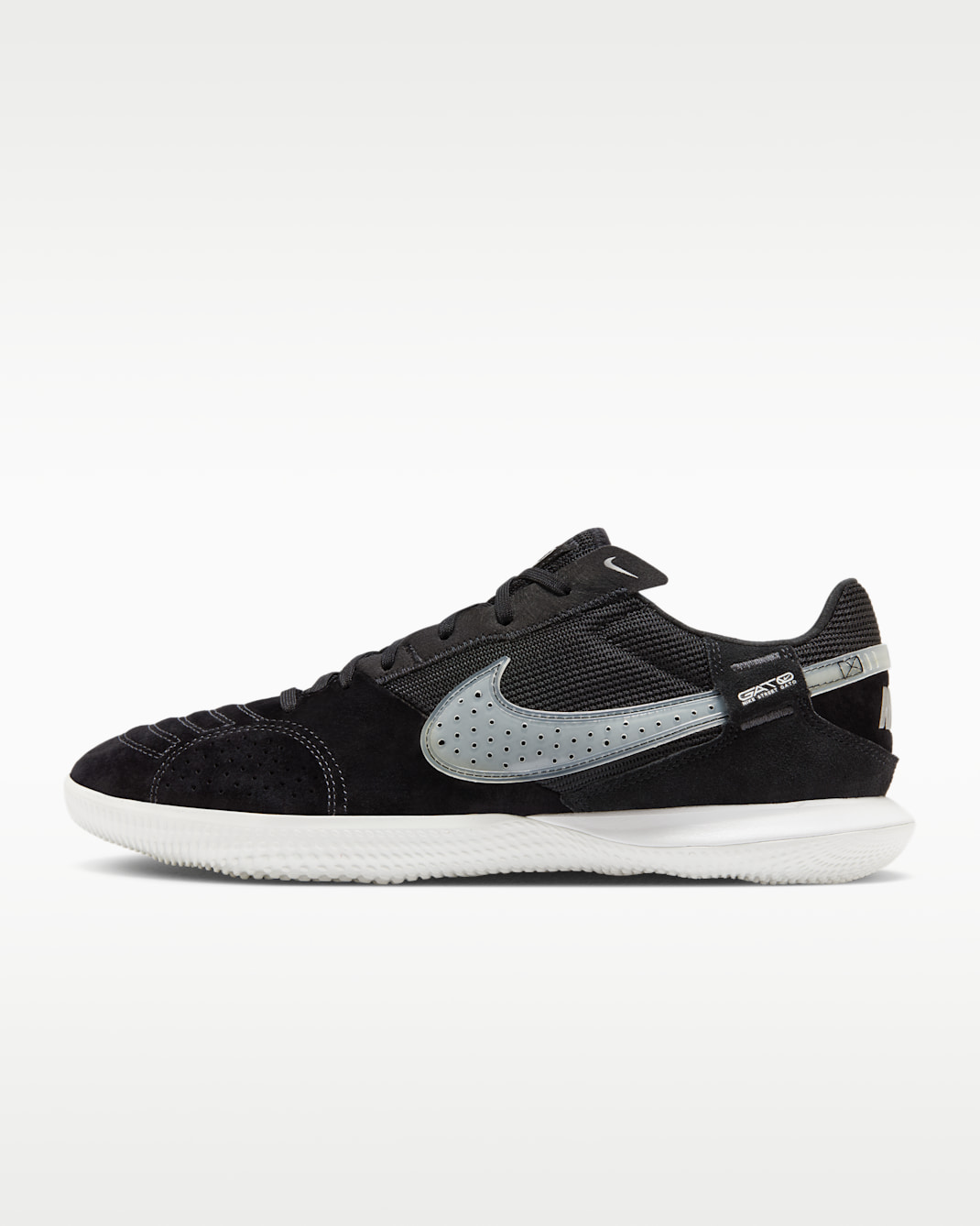 Nike Streetgato Düşük Bilekli Krampon - Siyah/Off Noir/Summit White