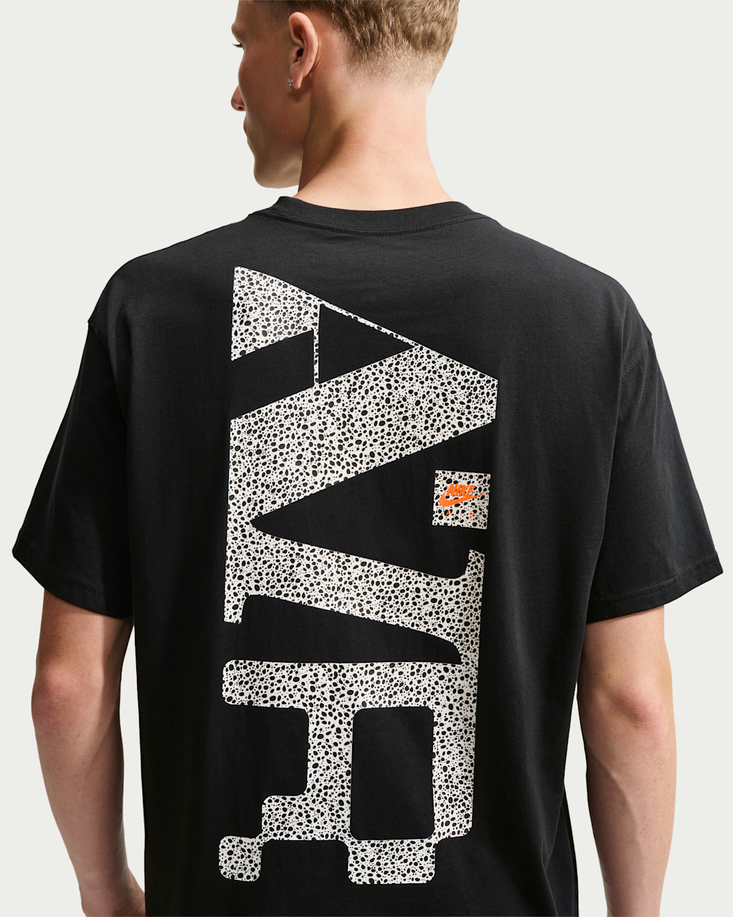 Nike Sportswear Men's T-Shirt - Black