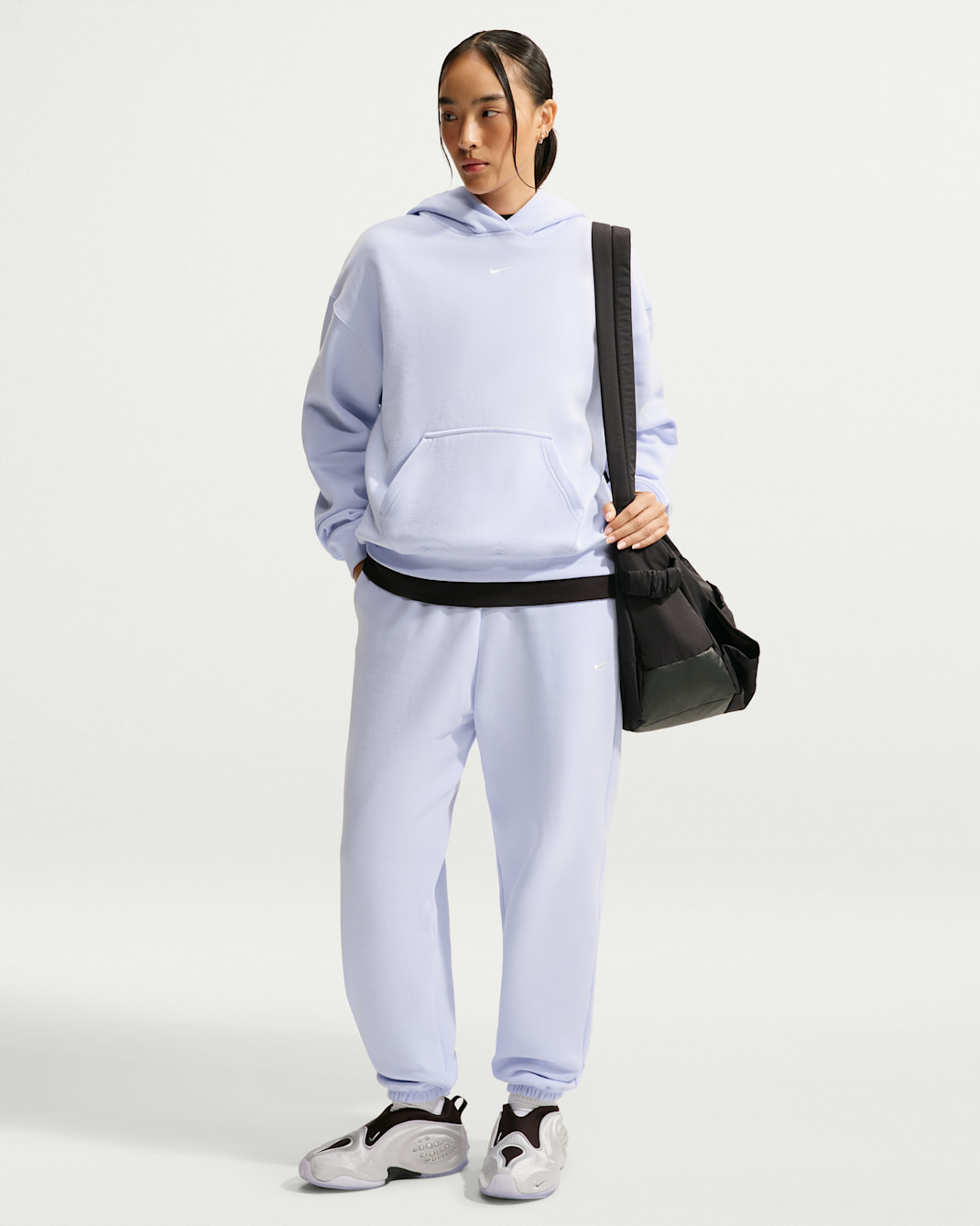 Pants oversized de tiro alto con dobladillo para mujer Nike Studio Fleece Medium Weight - Morado muy pálido/Vela