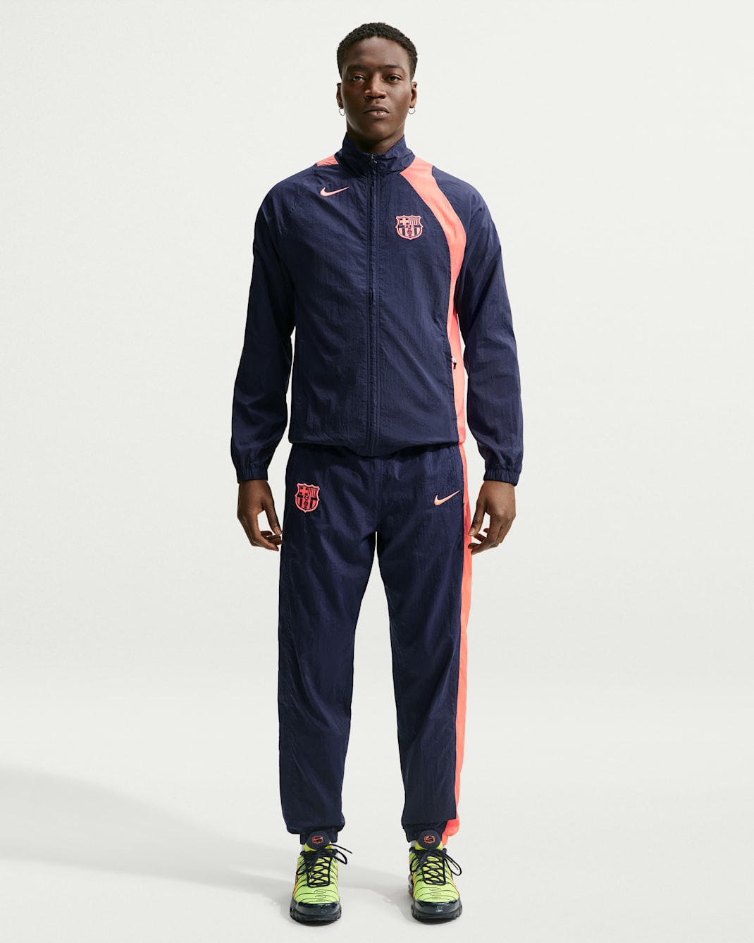 F.C. Barcelona Third Men's Nike Total 90 Football Woven Tracksuit Bottoms - Midnight Navy/Bright Mango/Bright Mango