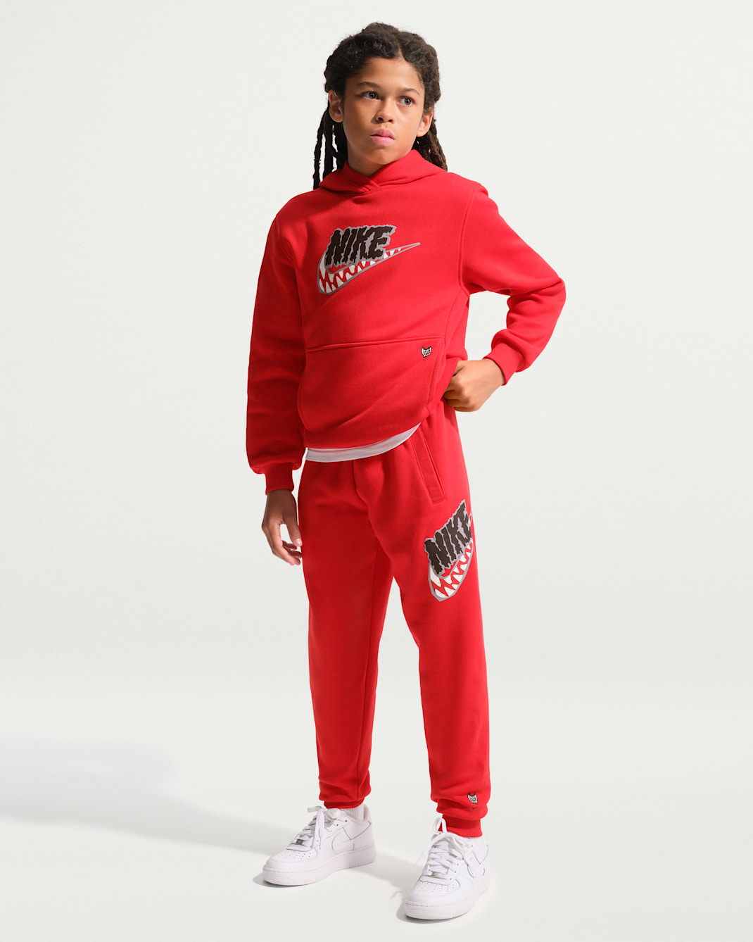 Nike Sportswear Club Older Kids' Fleece Joggers - University Red