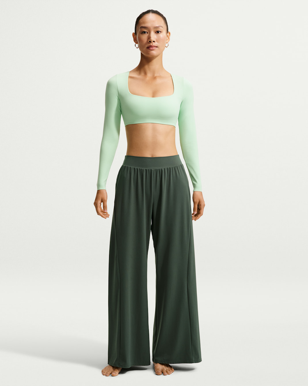 Nike Zenvy Women's Mid-Rise Wide-Leg Trousers - Camo Green/White