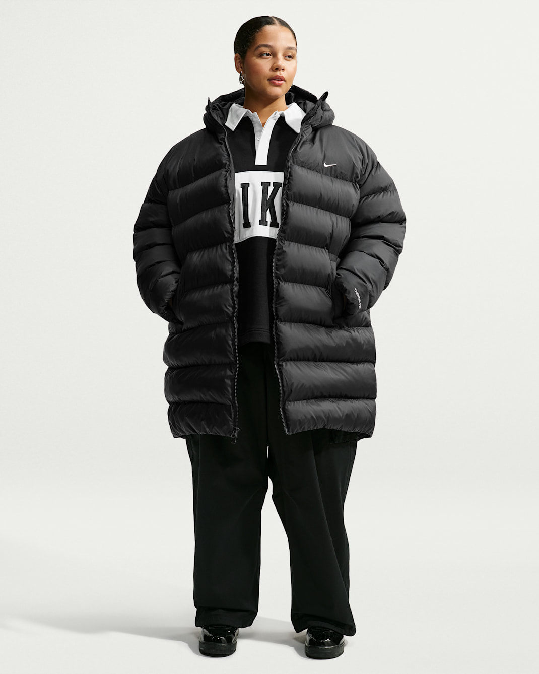 Nike Sportswear Classic Women's Loose Therma-FIT Hooded Parka (Plus Size) - Black/Sail