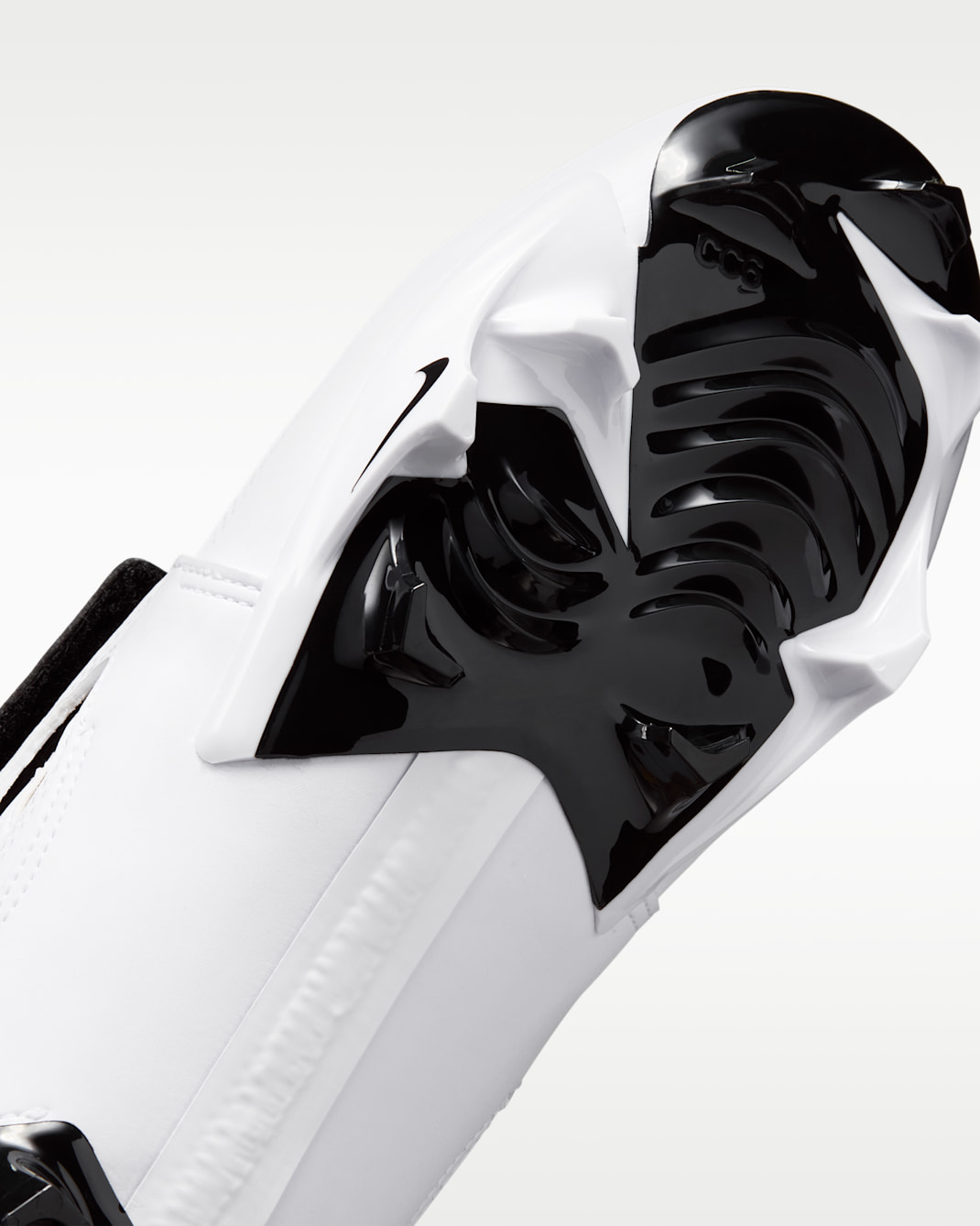 Nike Diamond Turf 2 Football Cleats