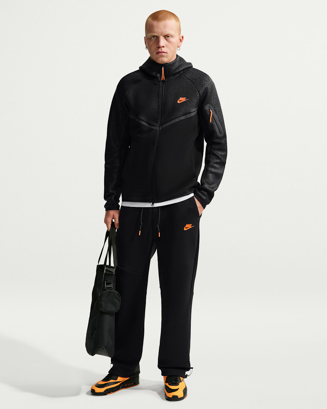 Nike Tech  Men's Open-Hem Fleece Pants - Black/Total Orange