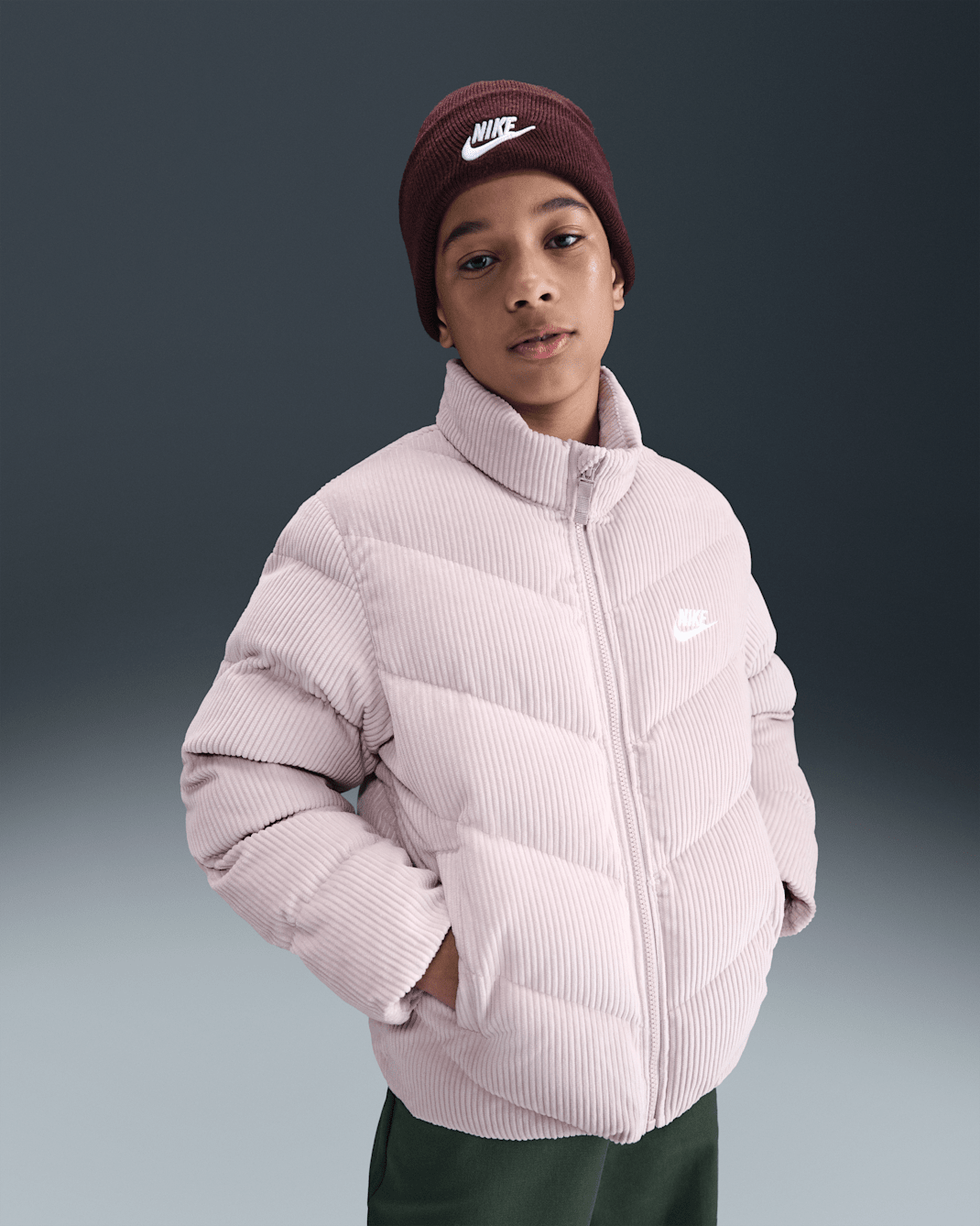 Nike Sportswear All Day Play Older Kids' Therma-FIT Loose-Fit Puffer Jacket - Platinum Violet/White