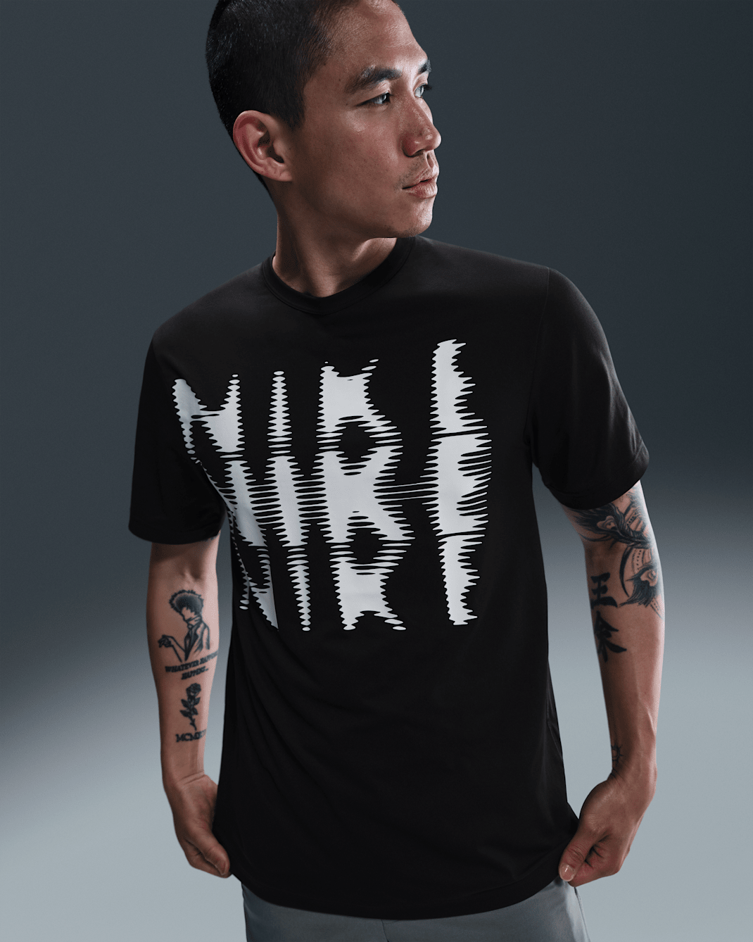 Nike Hyverse Men's Dri-FIT UV Short-Sleeve Fitness Top - Black/White