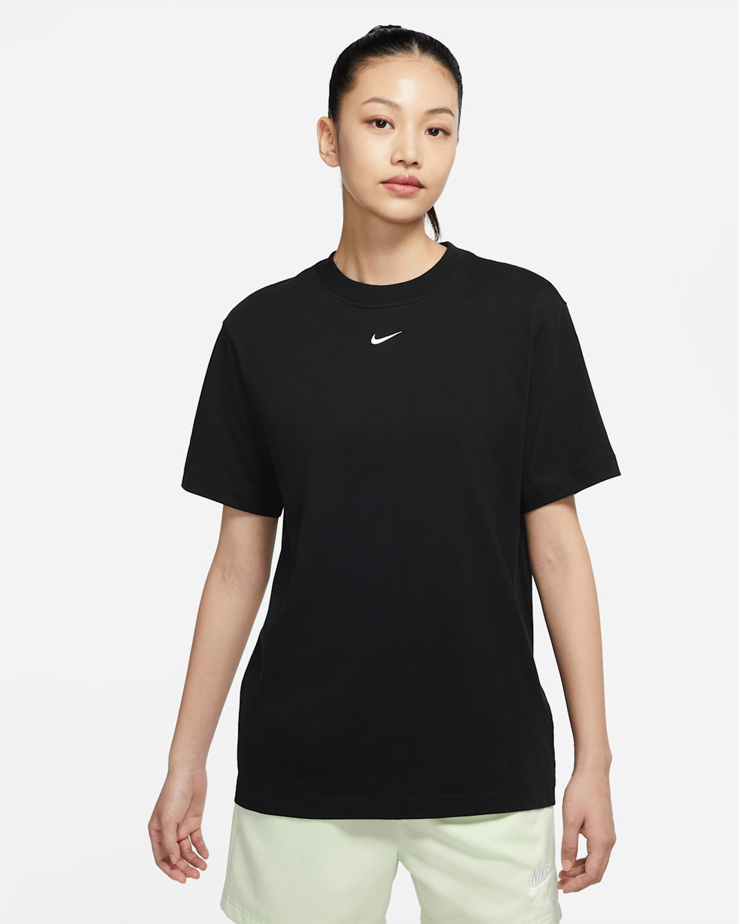 Nike Sportswear Essential Women's T-Shirt - Black/White
