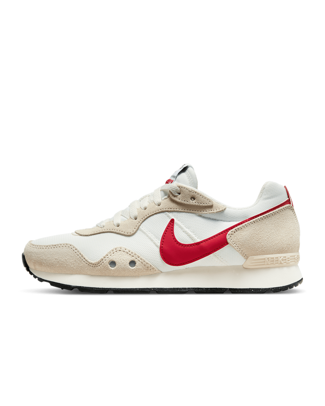 Nike Venture Runner Women's Shoe - Sail/Pearl White/Black/Gym Red