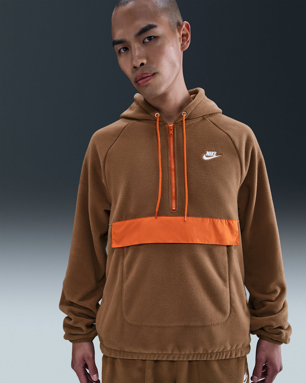 Nike Sportswear Club Men's Winterized Top - Mosswood Brown/Campfire Orange/White