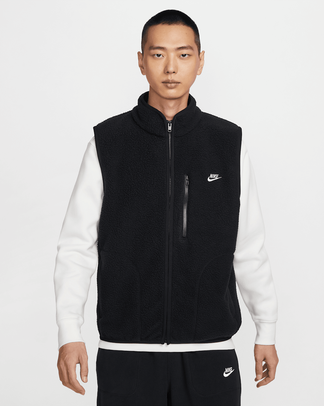 나이키 스포츠웨어 클럽 남성 윈터라이즈드 베스트 - 블랙/화이트