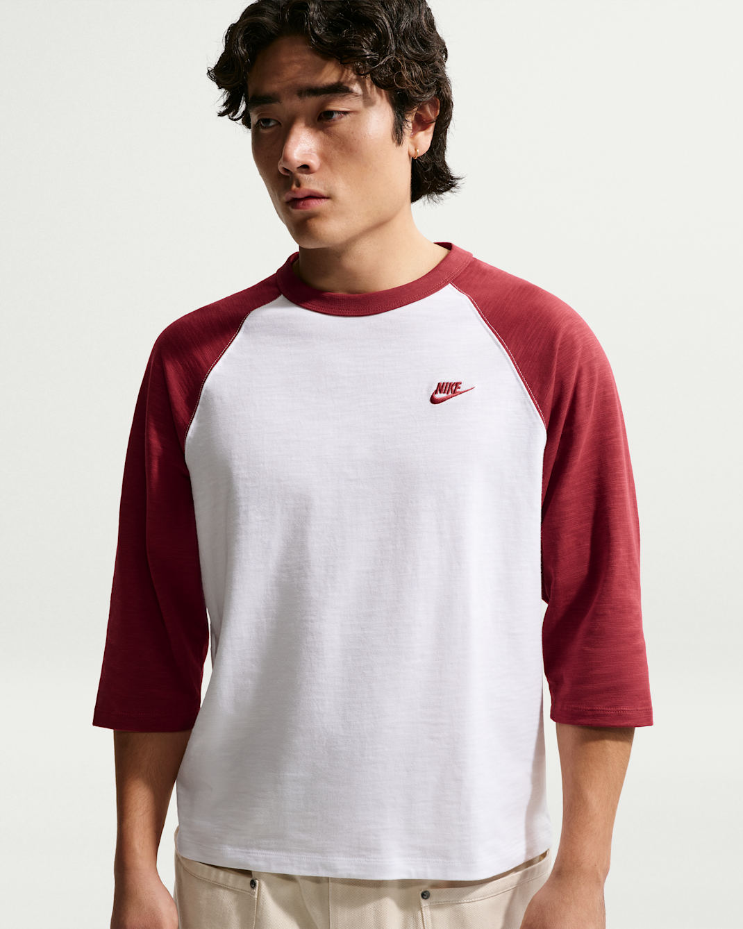ナイキ スポーツウェア クラブ メンズ 3/4スリーブ ラグラン トップ - チームクリムゾン/ホワイト/チームクリムゾン