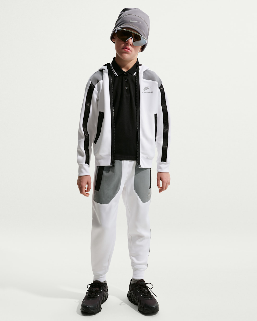 Nike Sportswear Older Kids' Air Max Jogger - White/Cool Grey/Black