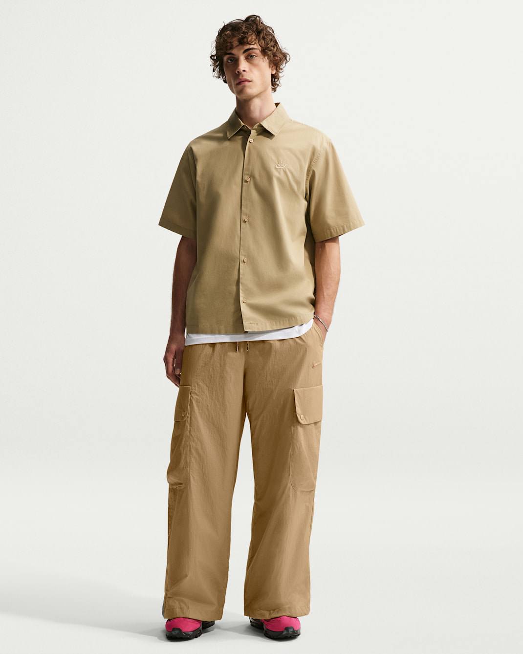 Nike Project F.R.O.G. Pants cargo transparentes para hombre - Beige paracaídas/Hiperrosa/Blanco/Hiperrosa