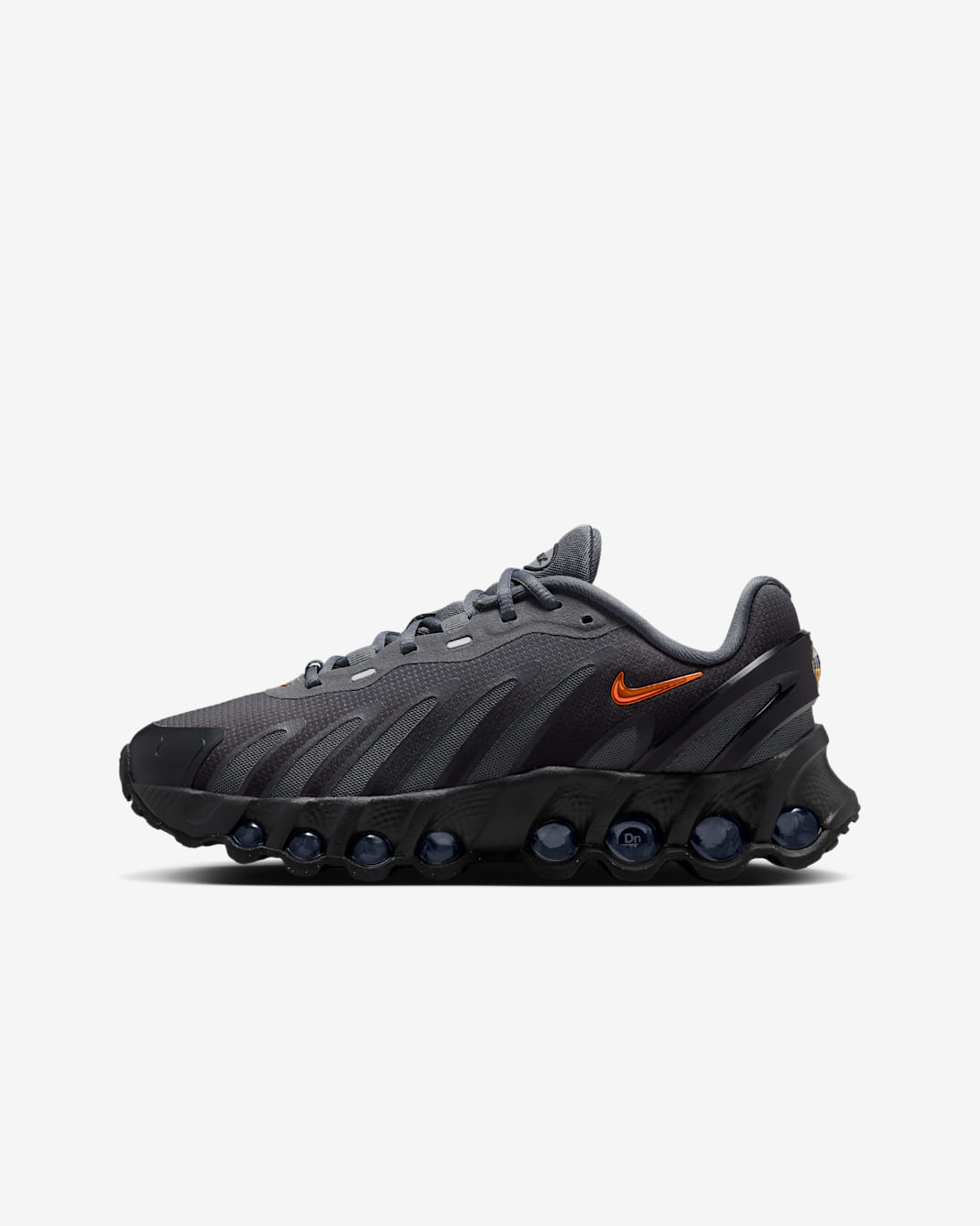 Sapatilhas Nike Air Max DN8 para criança - Preto/Cinzento Iron/Branco/Laranja Safety
