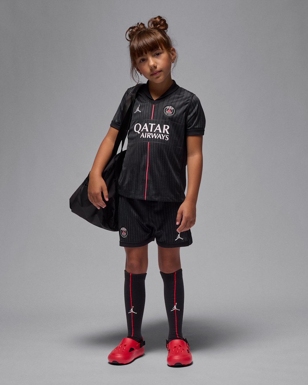 Paris Saint-Germain 2025/26 Stadium Fourth Younger Kids' Jordan Football Replica 3-Piece Kit - Off-Noir/Black/Pearl Pink