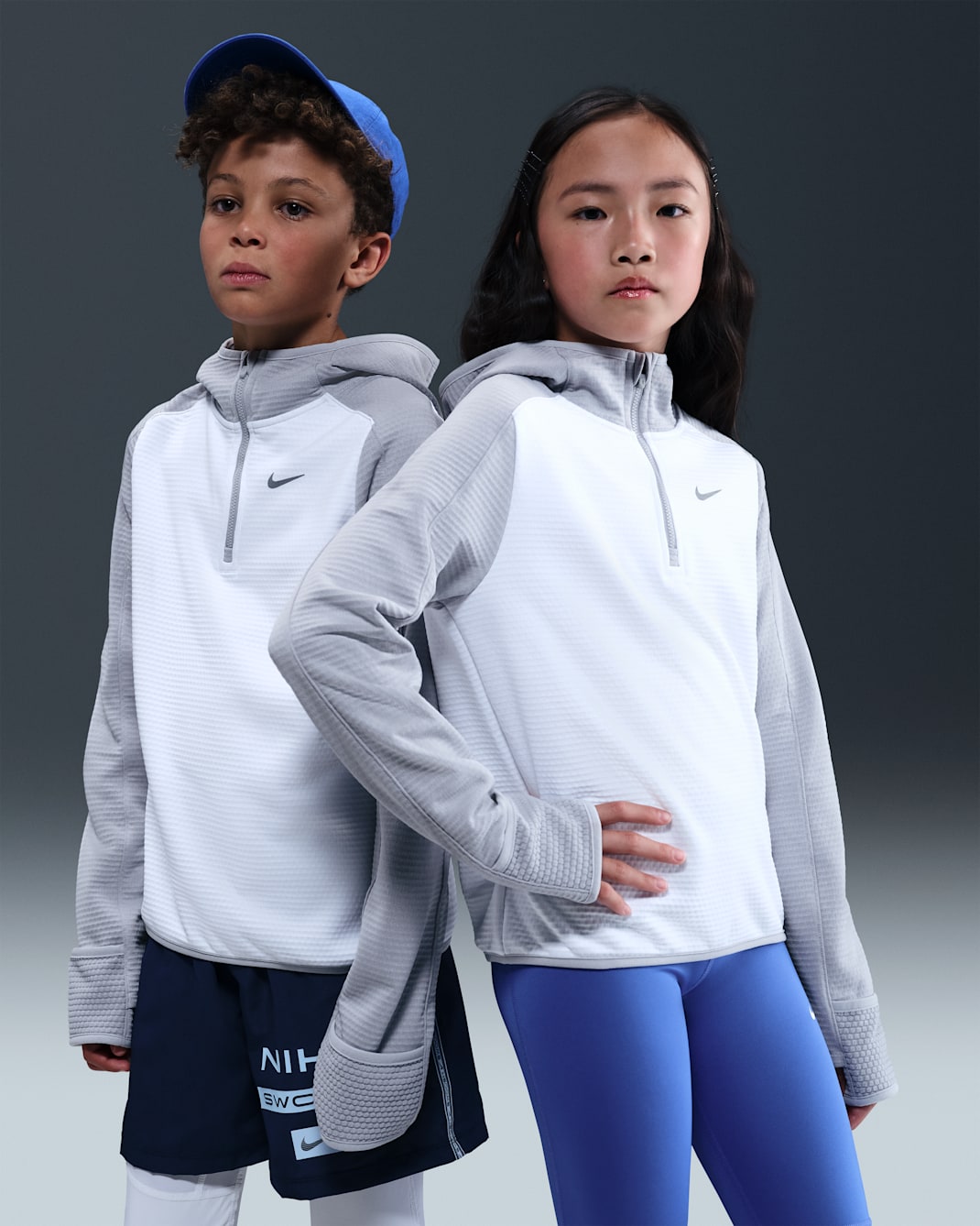 Playera con cierre de 1/4 Therma-FIT para niños Nike - Blanco/Gris humo claro