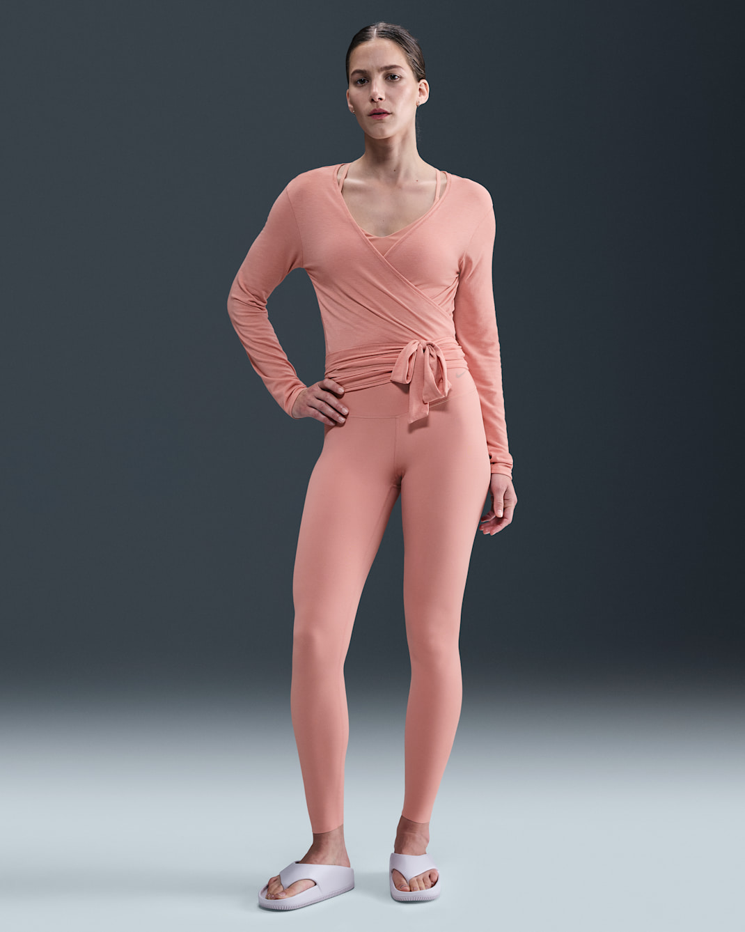 Leggings de largo completo y tiro alto para mujer Nike Zenvy - Rosa óxido/Negro