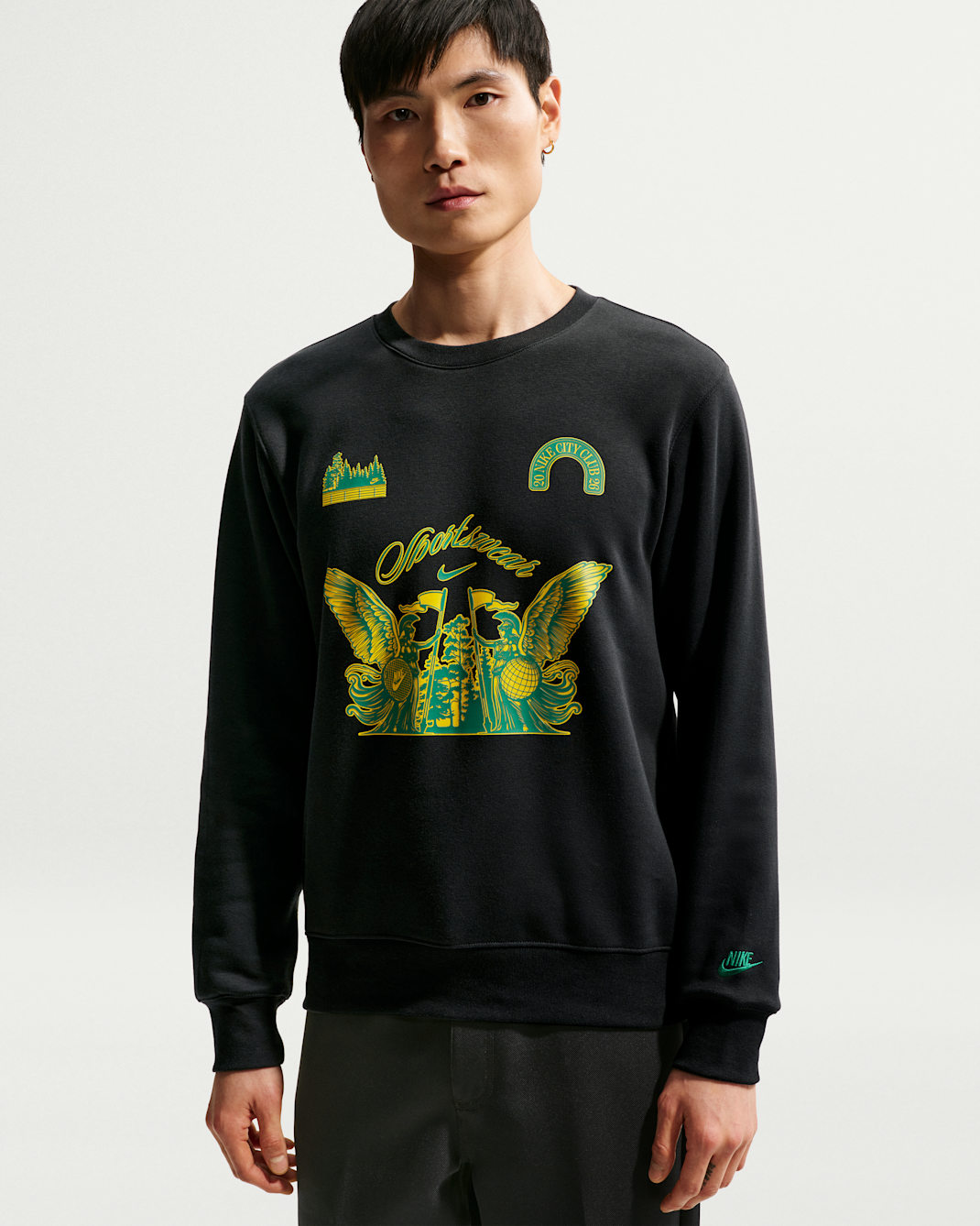 ナイキ スポーツウェア クラブ メンズ フリース クルーネック スウェットシャツ - ブラック/マラカイト