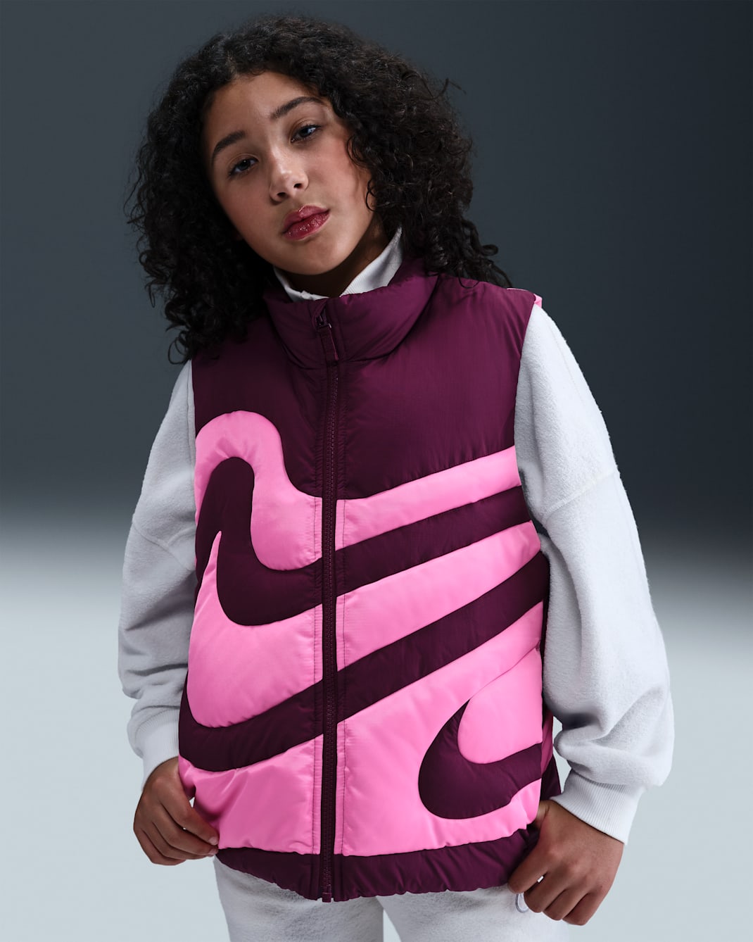 Nike Sportswear Swoosh Big Kids' (Girls') Therma-FIT Loose Puffer Vest - Bordeaux/Pink Spell/Pink Spell