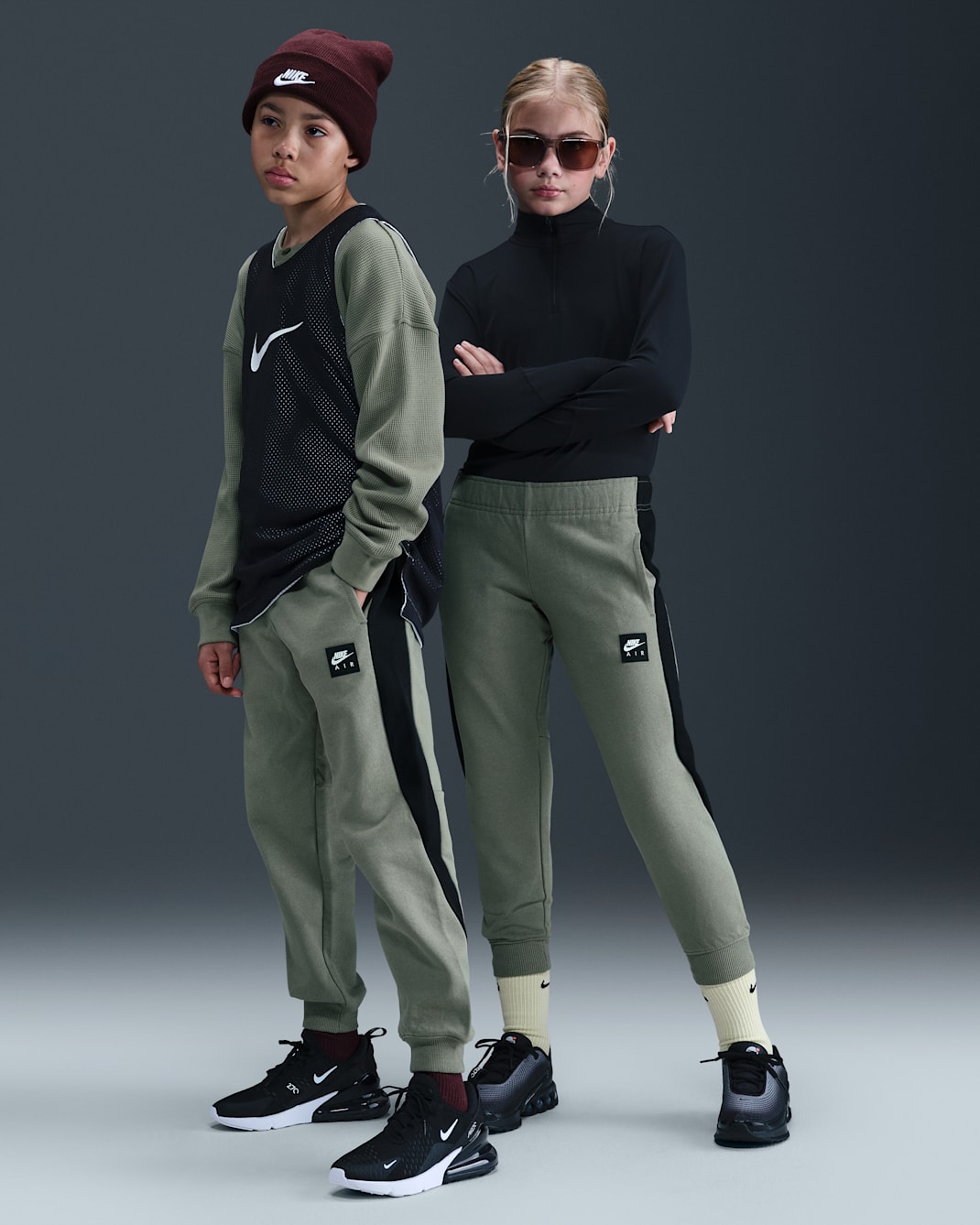 Φλις παντελόνι φόρμας Nike Air για μεγάλα παιδιά - Light Army/Μαύρο/Λευκό