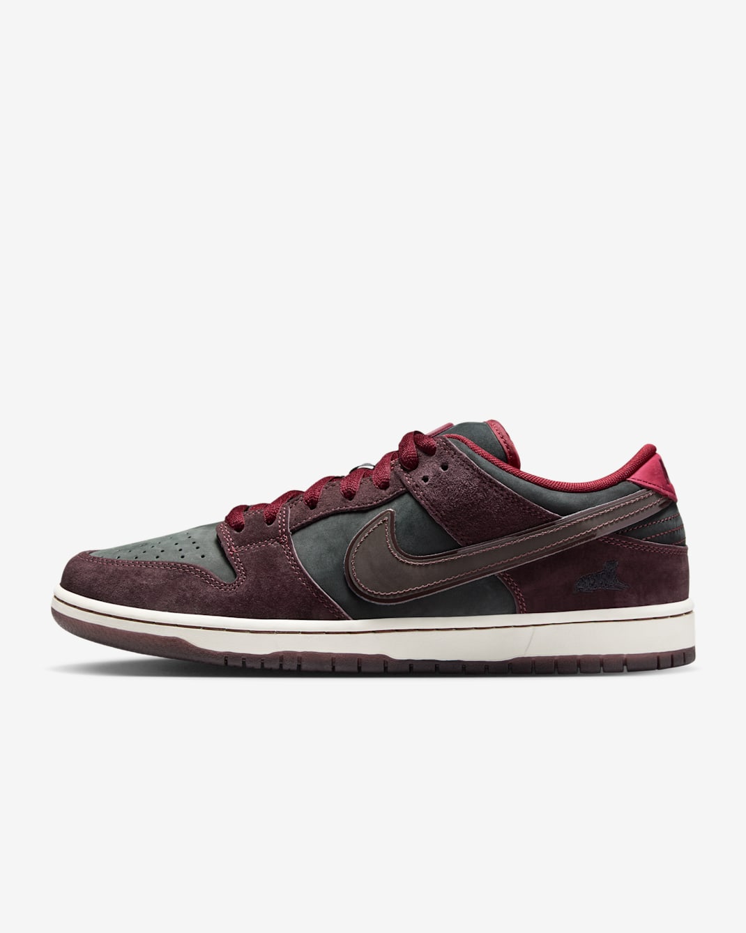 Nike SB Dunk Low Pro Skate Shoes - Mahogany/Team Red/Sail/Dark Beetroot