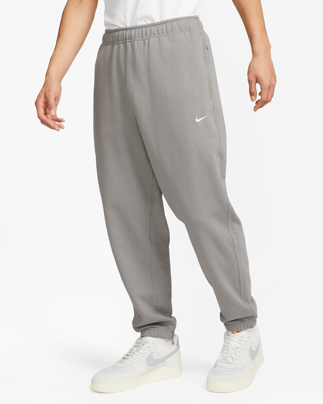 Nike Solo Swoosh Men's French Terry Pants - Flat Pewter/White