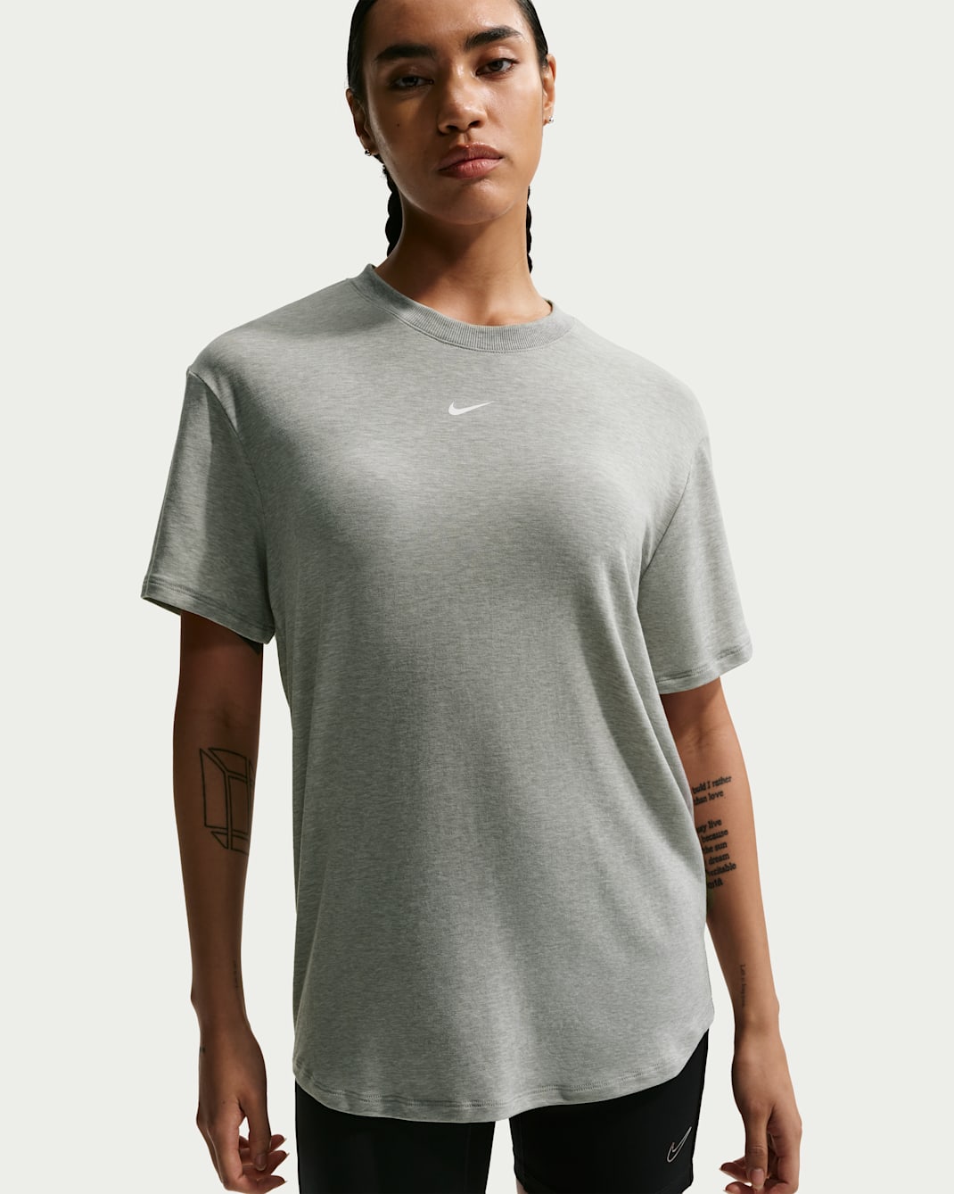 Top a manica corta Dri-FIT Nike One Relaxed – Donna - Smoke Grey/Heather/Bianco