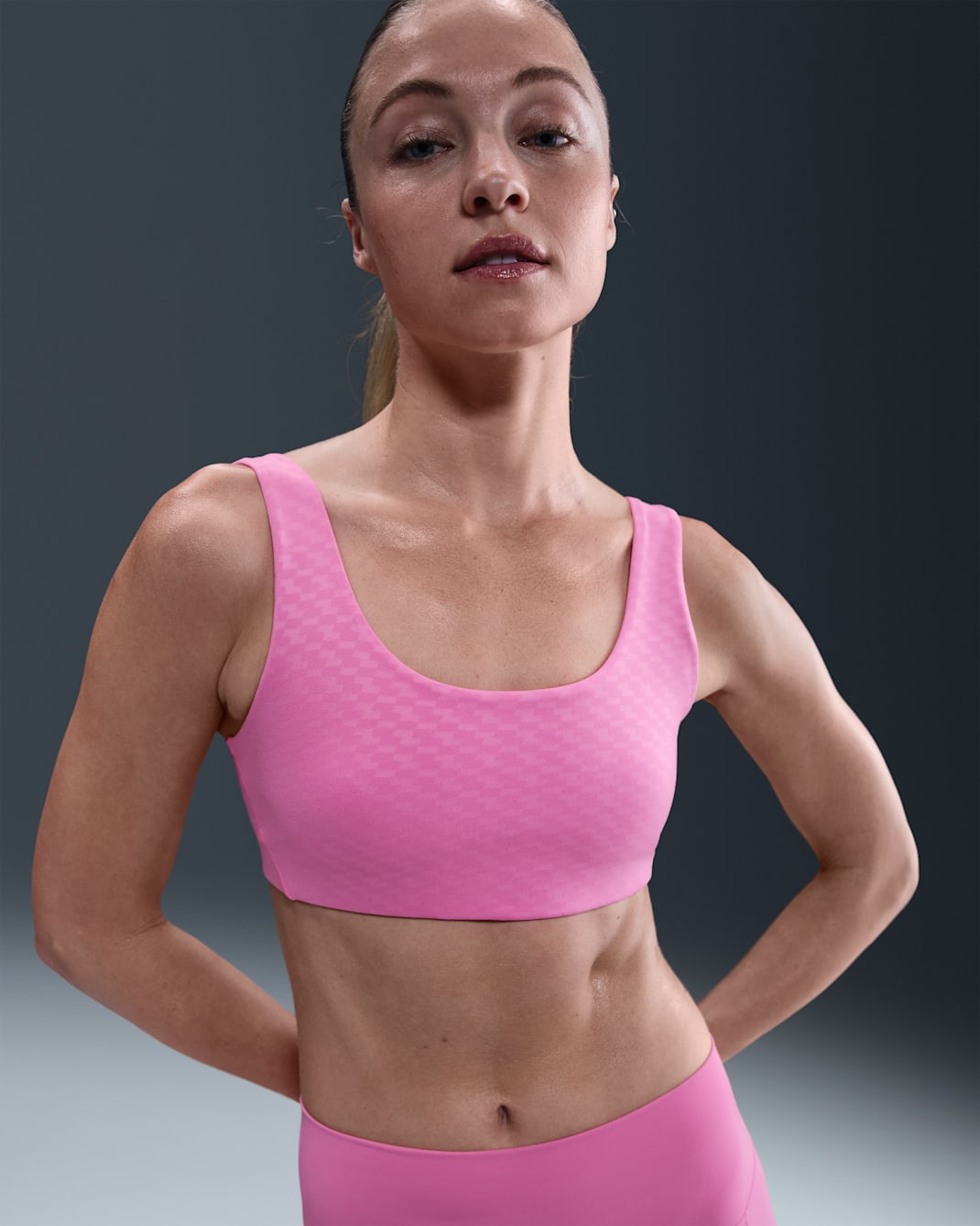 Nike Alate All U Women’s Light-Support Lightly Lined Sports Bra - Playful Pink/Pink Foam