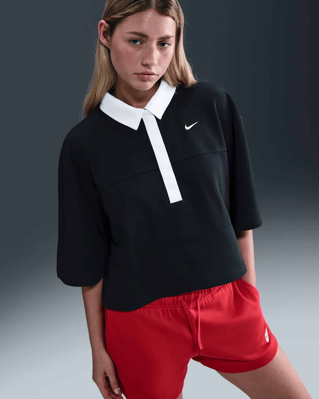 Playera tipo polo de manga corta oversized para mujer Nike Sportswear - Negro/Negro/Blanco/Blanco