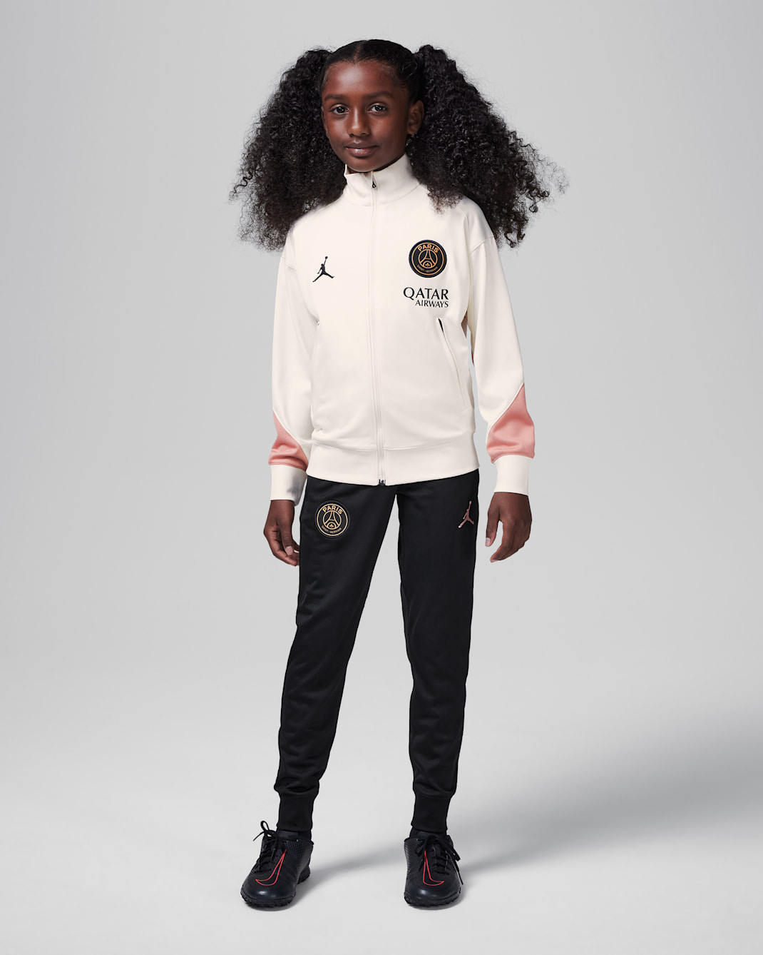 Paris Saint-Germain Strike Third Older Kids' Jordan Dri-FIT Football Knit Tracksuit - Pale Ivory/Rust Pink/Black