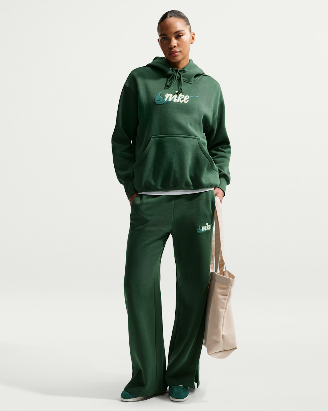 Nike Sportswear Phoenix Fleece Women's High-Waisted Wide-Leg Logo Trousers - Fir/Malachite