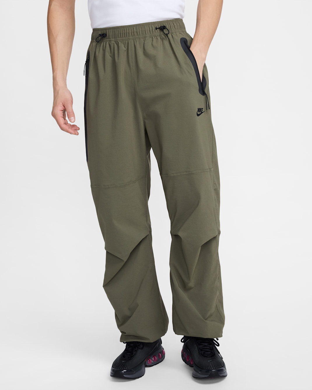 Nike Tech Men's Woven Oversized Pants - Medium Olive/Medium Olive/Black